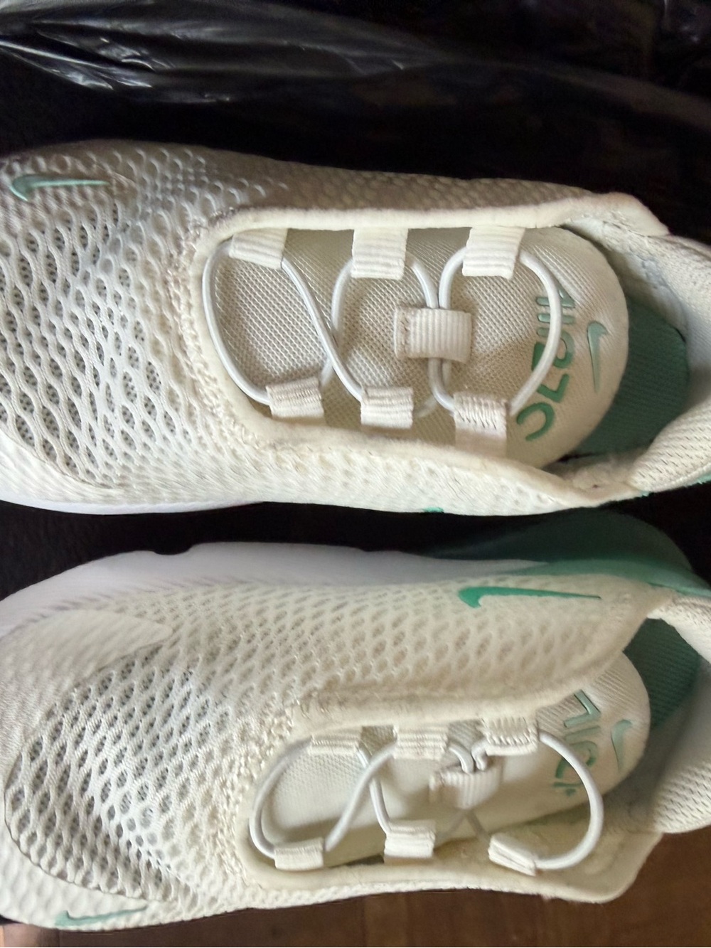 Nike - Picture 4 of 6